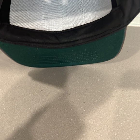 Primitive hat - Picture 4 of 4